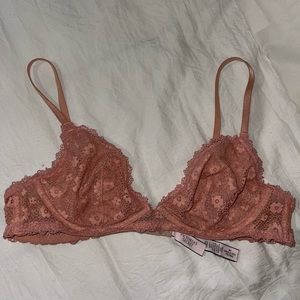 Victoria’s Secret lingerie bralette. Size M pink floral lace